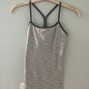 Lululemon Built in Bra Power Y Tank Sz 6